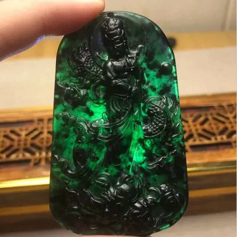 

Pure Natural High Ice Medicine Wang Shi Jianglong Guanyin Pendant Atmospheric Men's Guanyin Safe Pendant