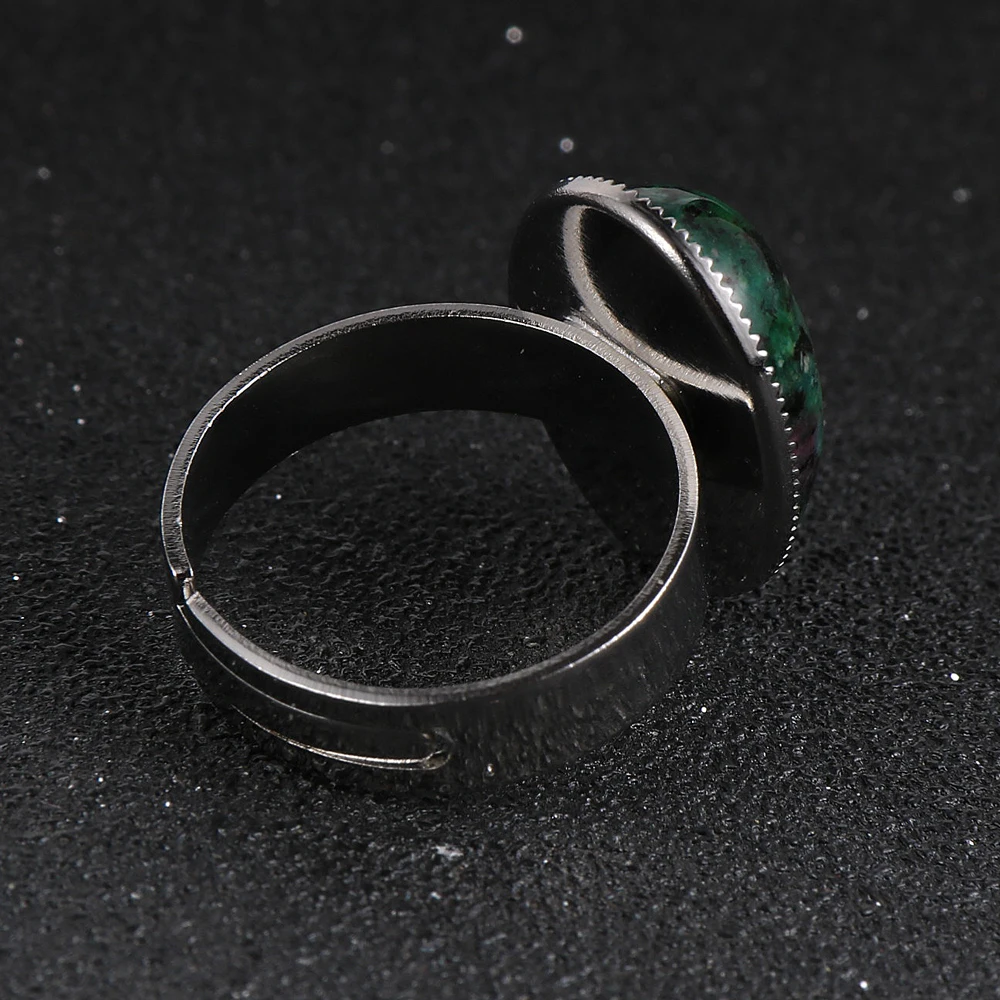 Женские и мужские кольца с натуральным камнем синим ониксом тигровым глазом