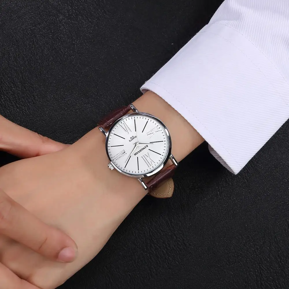 New fashion casual men's and women's belt Roman numerals quartz watch leather strap waterproof watch