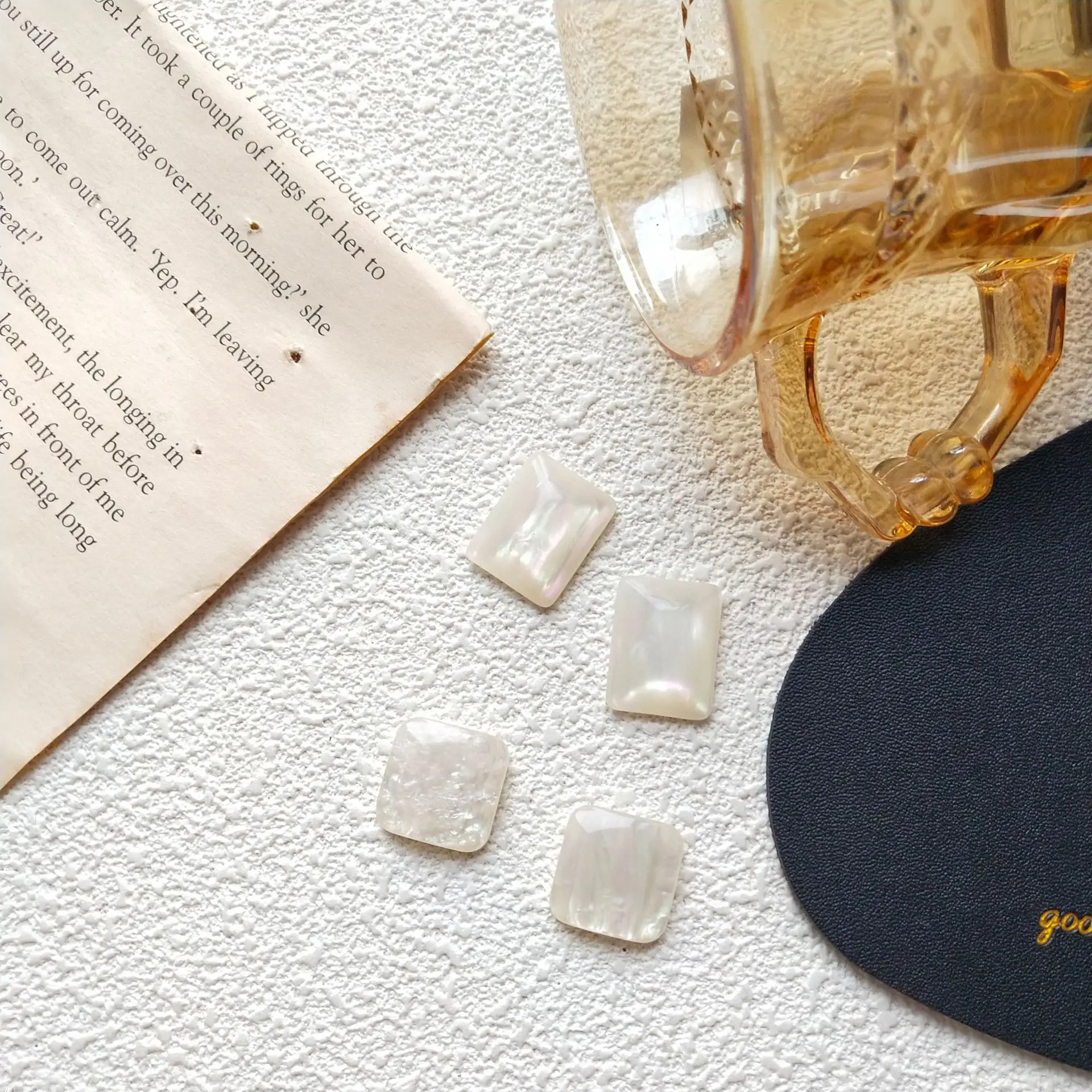 

SNCSDK New 2020 Trendy Retro Temperament Shell Square Rectangular White Geometric Ear Clip Women's Stud Earrings Fashion Jewelry