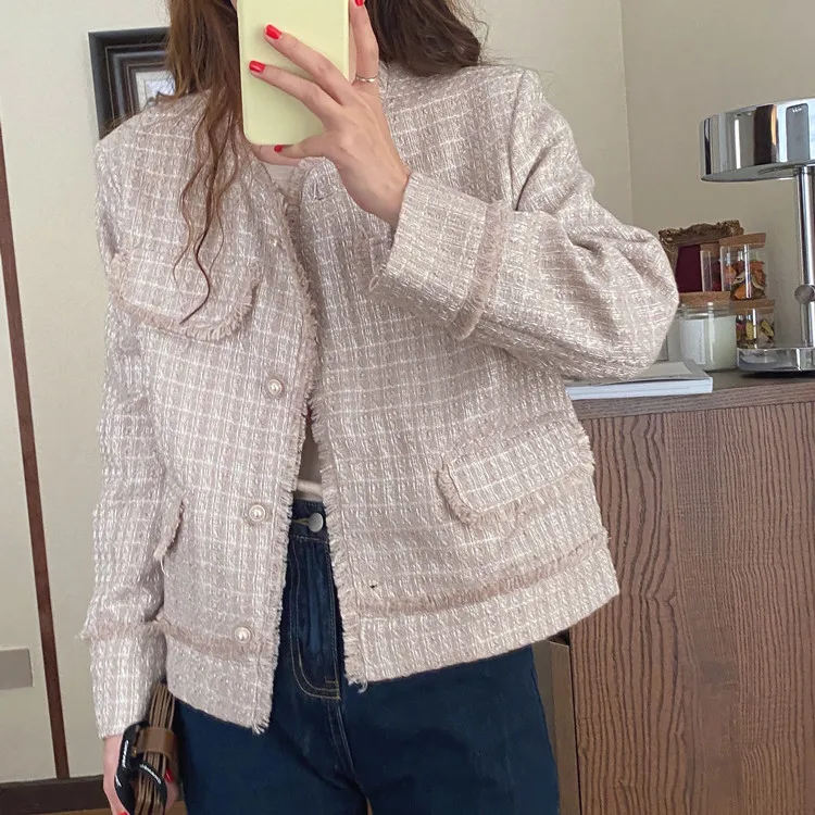 

Korean Chic Elegant Socialite Fragrant Style Buckle Frayed Edge Lazy Short Top Tweed Pattern Crew Neck Coat