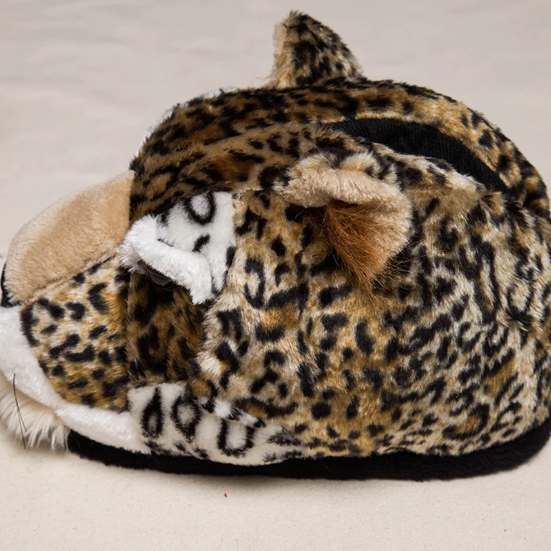 Тапочки домашние унисекс с рождественским гепардом для зимы | Обувь