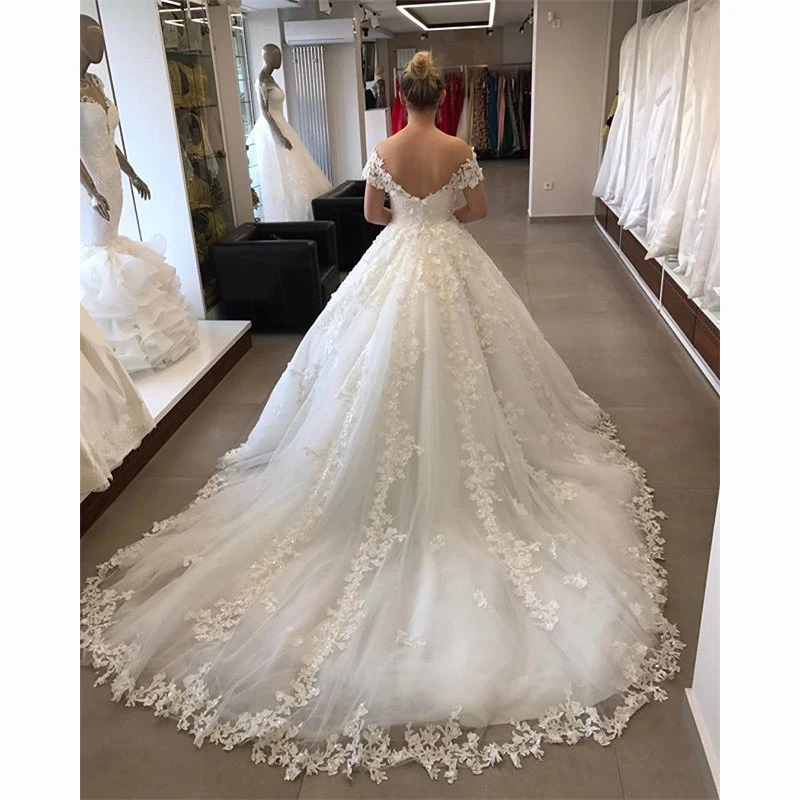 Elegant Off The Shoulder Puffy Ball Gown Wedding Dress Appliques Tulle V Neck Lace Wedding Gown backless Robe De Mariee