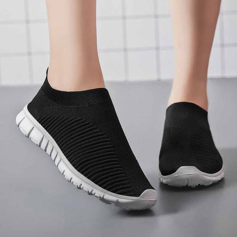 

2021 New Summer Women Sports Shoes Fashion Breathable Mesh Slip-on Casual Light Weight Sneakers Unisex Footwear Zapatillas Mujer