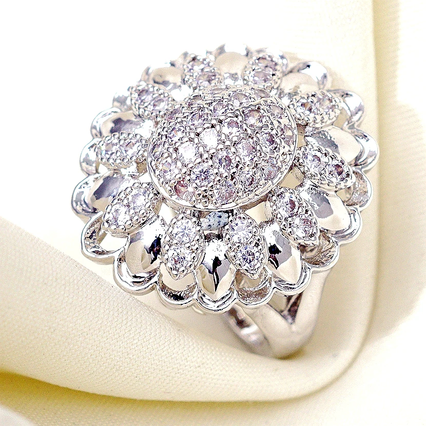 Женское Обручальное кольцо с микро фианитом подсолнуха золотым наполнителем хит