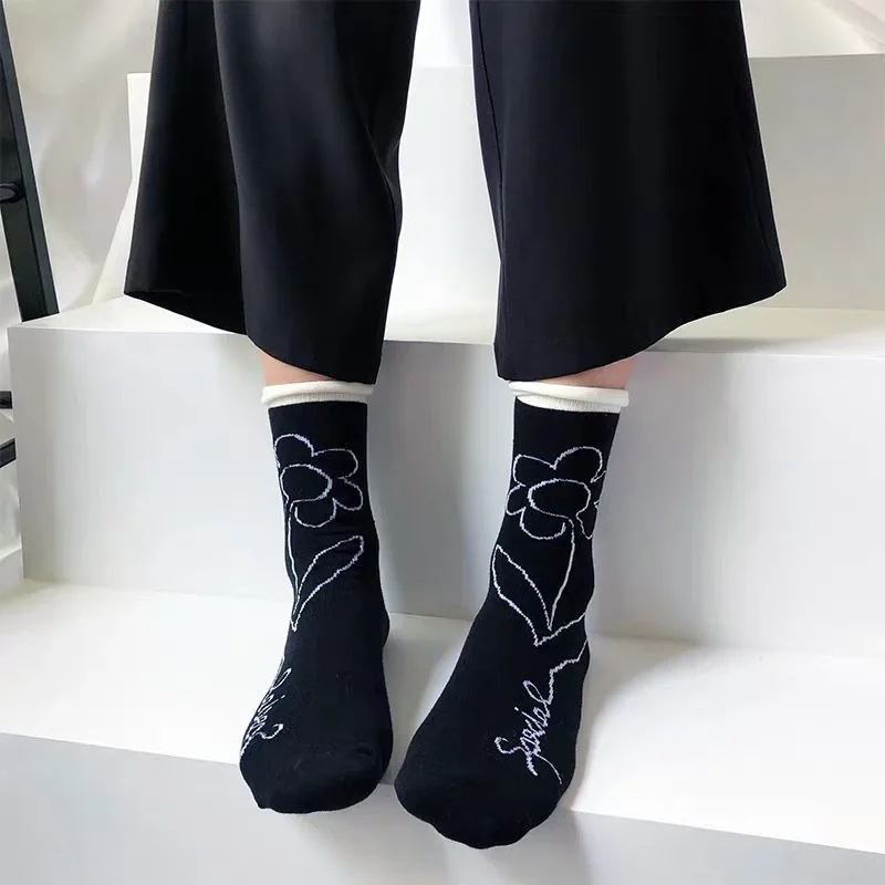 

Новые товары для весны и лета, милые скручивающие носки с большими цветами в стиле hyuna, модные носки-трубы для девушек