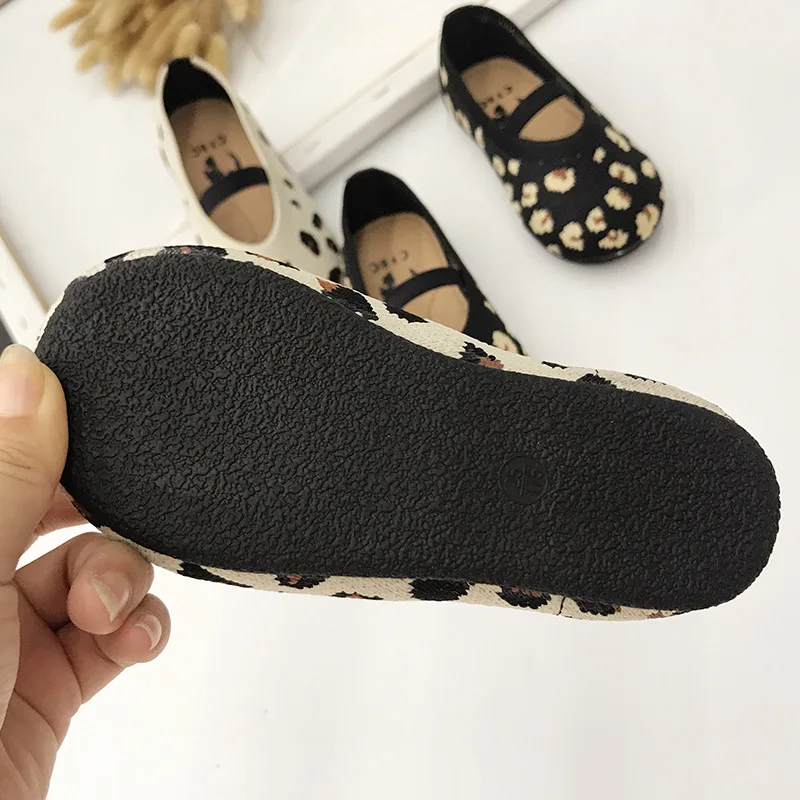 Обувь для маленьких девочек WLG демисезонная детская обувь бежевого и черного