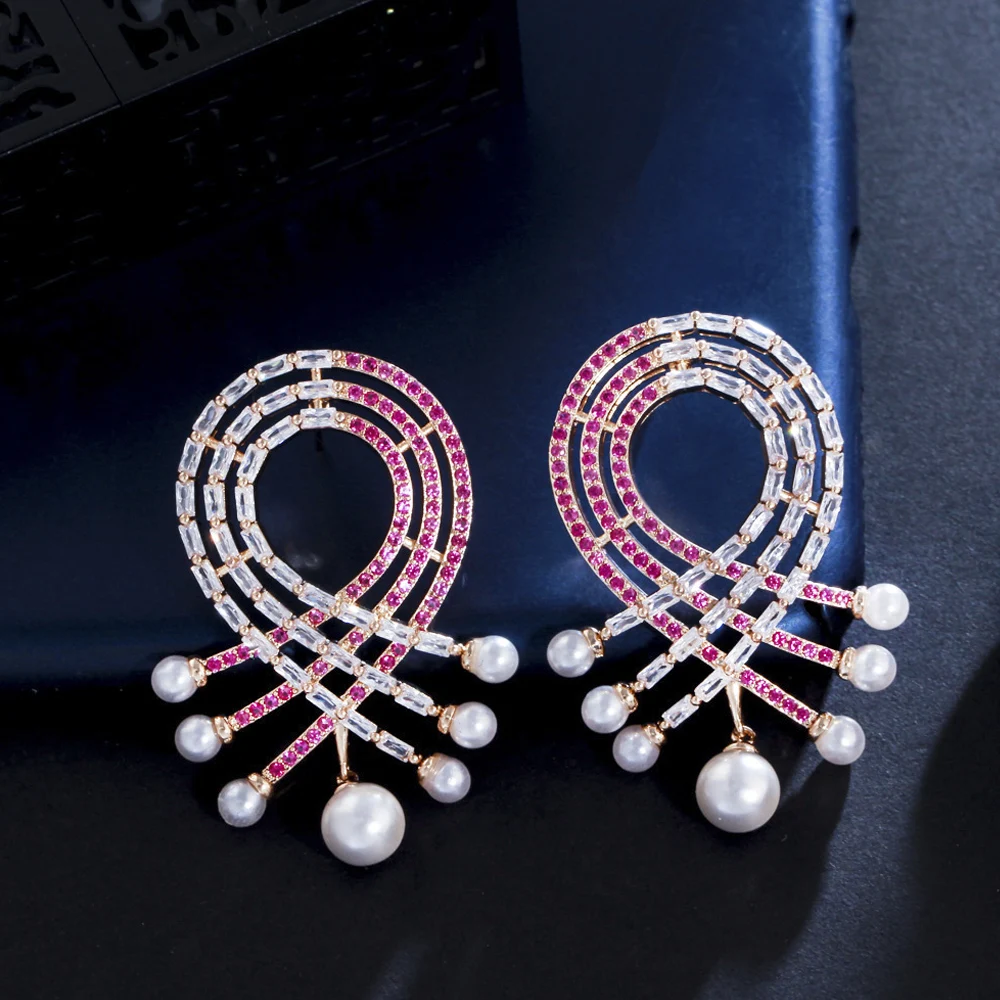 

ThreeGraces эстетические красные кубические циркониевые ленты в форме большого искусственного жемчуга Эффектные серьги для женщин вечерние юве...