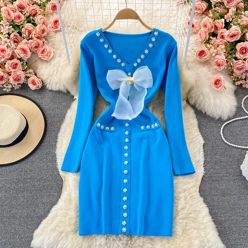 

Платье женское трикотажное эластичное с V-образным вырезом и бантом