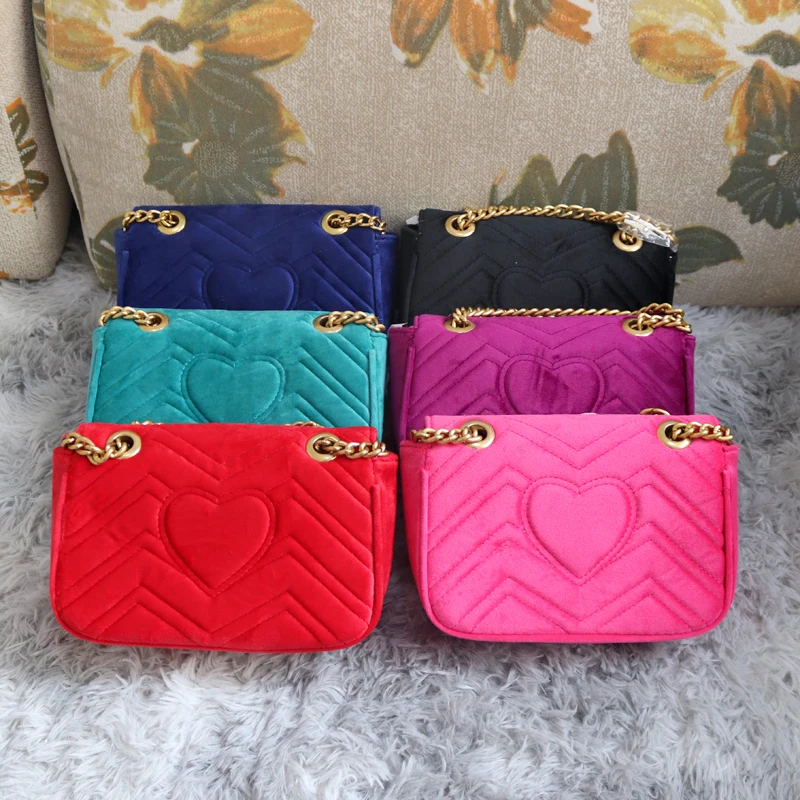 Бархатная сумка однолямочная квадратная сумочка на цепочке плечо женская