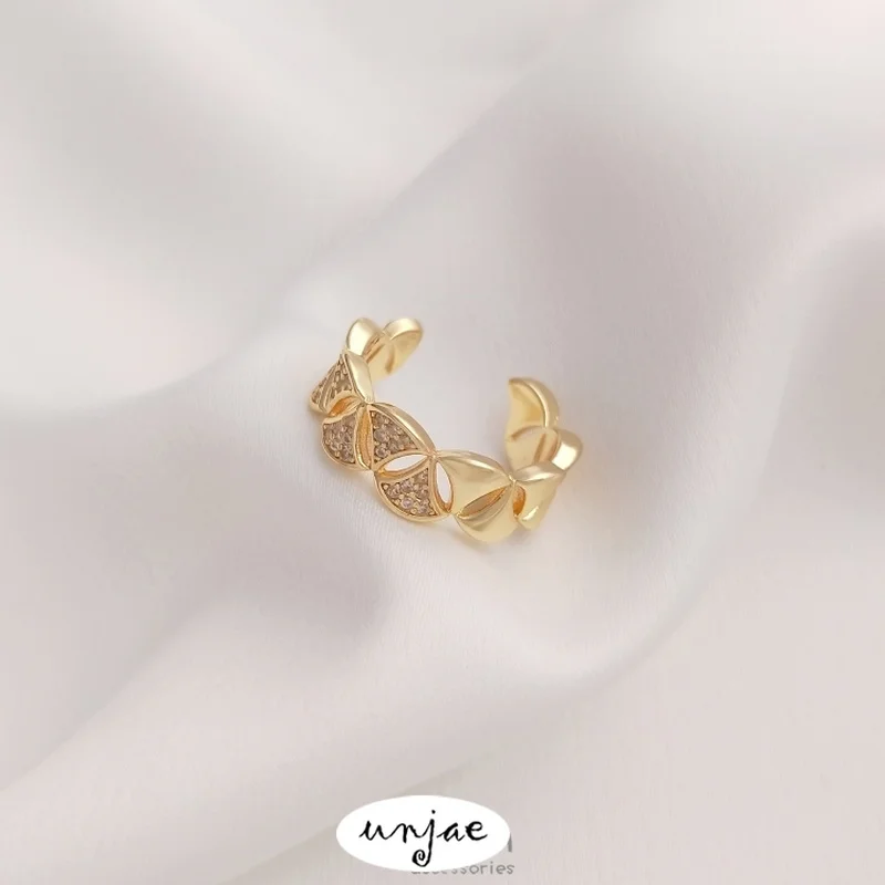 

Color-preserving 14K gold-covered niche elegant high-end ear clip without pierced ear buckle female temperament ear bone clip