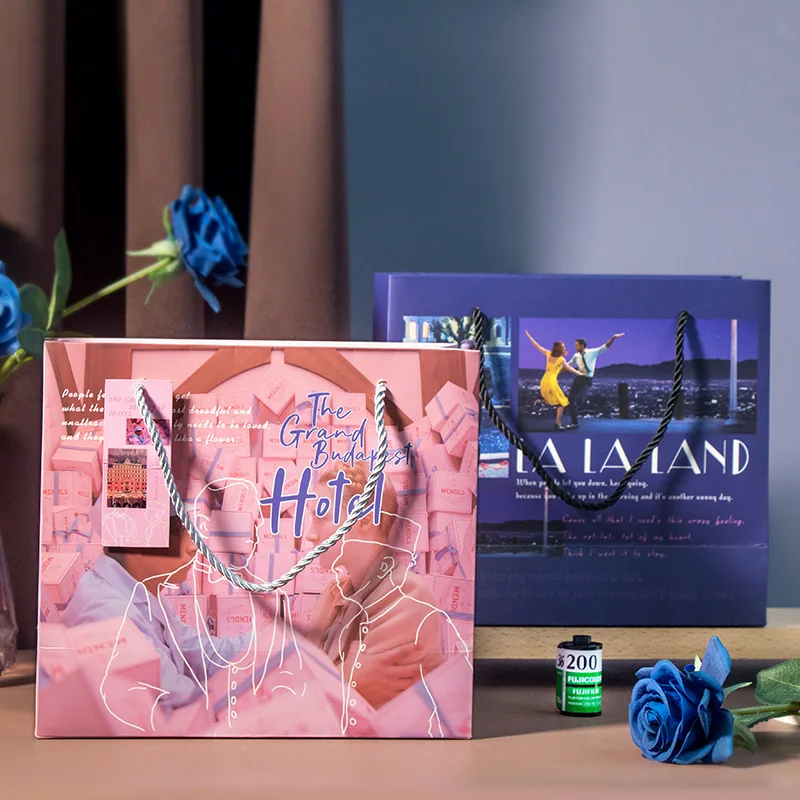 

4Design kraft paper bag classic movie gift bag, with handle 24.5cm x 10cm x 22cm wedding party biscuit bag, prefer packing box