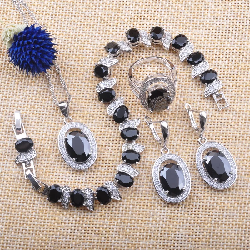 

Женский ювелирный комплект из колье и серёг, из серебра 925 пробы