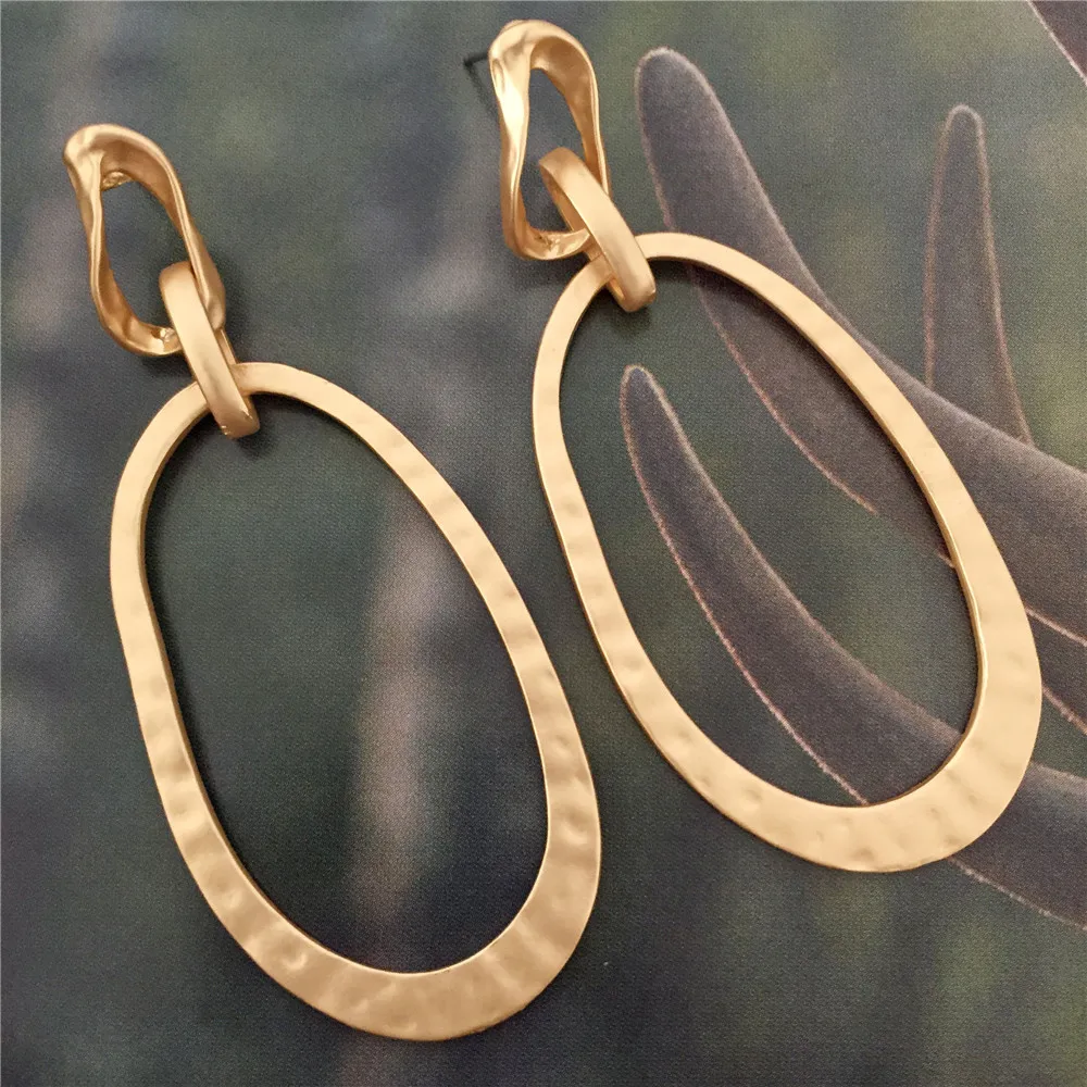 

Casual Hammered Effect Big Oval Circle Drop Earrings For Women Girl Bohemia Sculpture Party Geometric Fashion Accessory