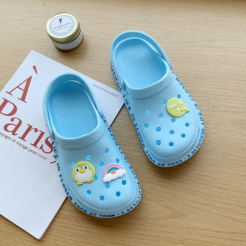 

2021 summer cute cartoon decorative sandals women casual home slippers non-slip Baotou low-top sandals broken slippers beach