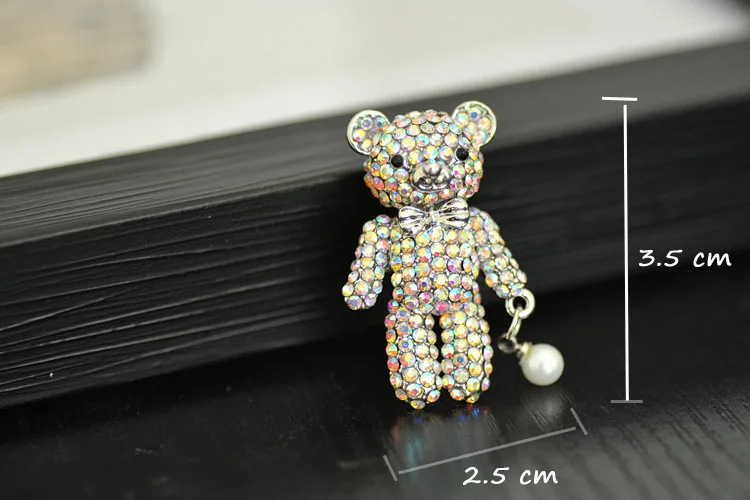 Lovely Bear Crystal Brooches for Women Sweet Teddy Holding Red Heart Enamel Pins Gold Bowknot Brooch Vintage Animal Jewelry