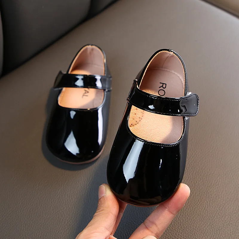 Туфли принцессы детские из лакированной кожи обувь для начинающих ходить