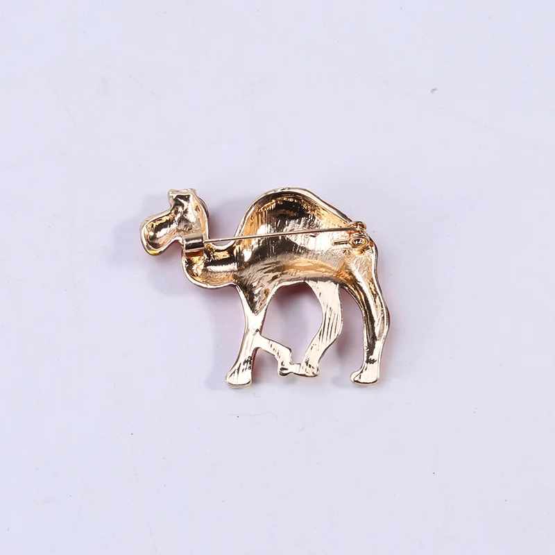 

Young Tulip classic camel shape brooches for women lovely rhinestone animal brooch pin enamel brooches gift popular gifts new