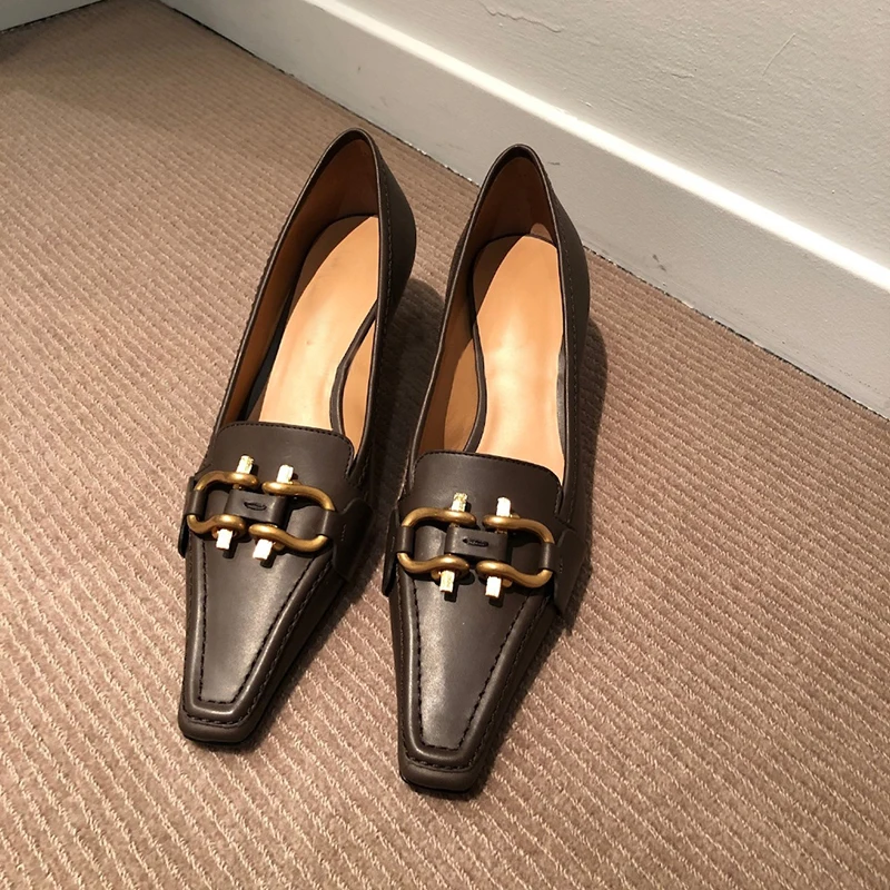 Туфли лодочки женские с квадратным носком на среднем каблуке без