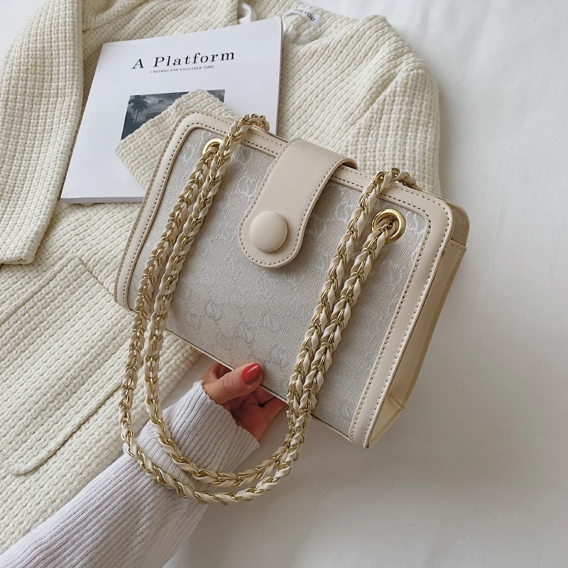 

New Style Ladies Chain Bag Letter Pattern Female Bag Fashion Shoulder Bag Casual Messenger Bag Daily Bag Purse
