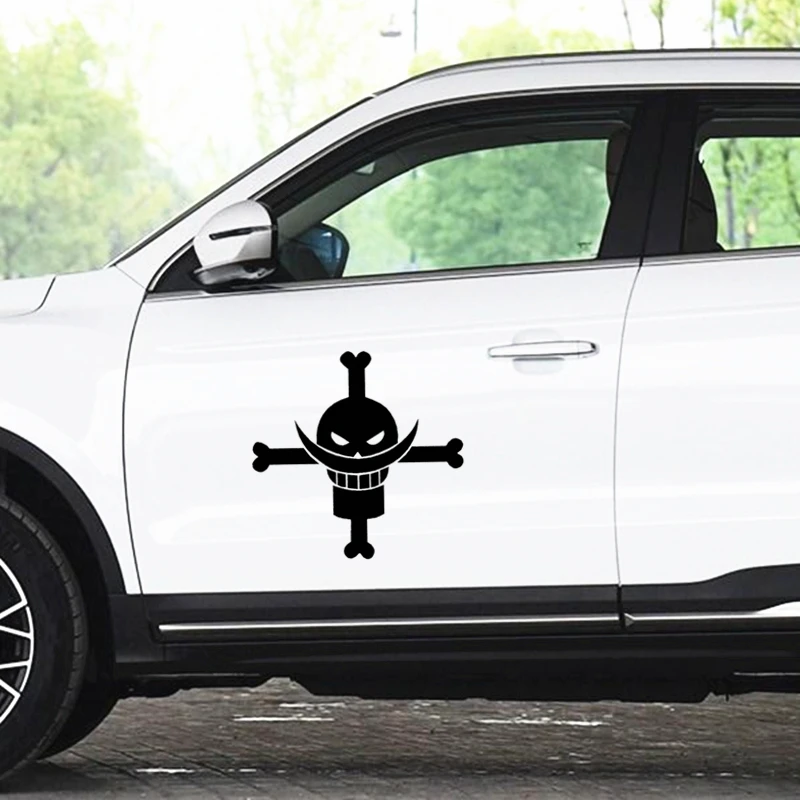 

33CM*33CM ONE PIECE Pirates Cross Car Stickers Creative Decoration Decals For Doors Vinyls Auto Tuning Styling D21