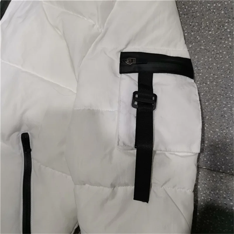 

NEW winter jacket men warm Windproof Casual Outerwear Cotton Coat High Quality Parkas Fashion Men Outwear Black and white