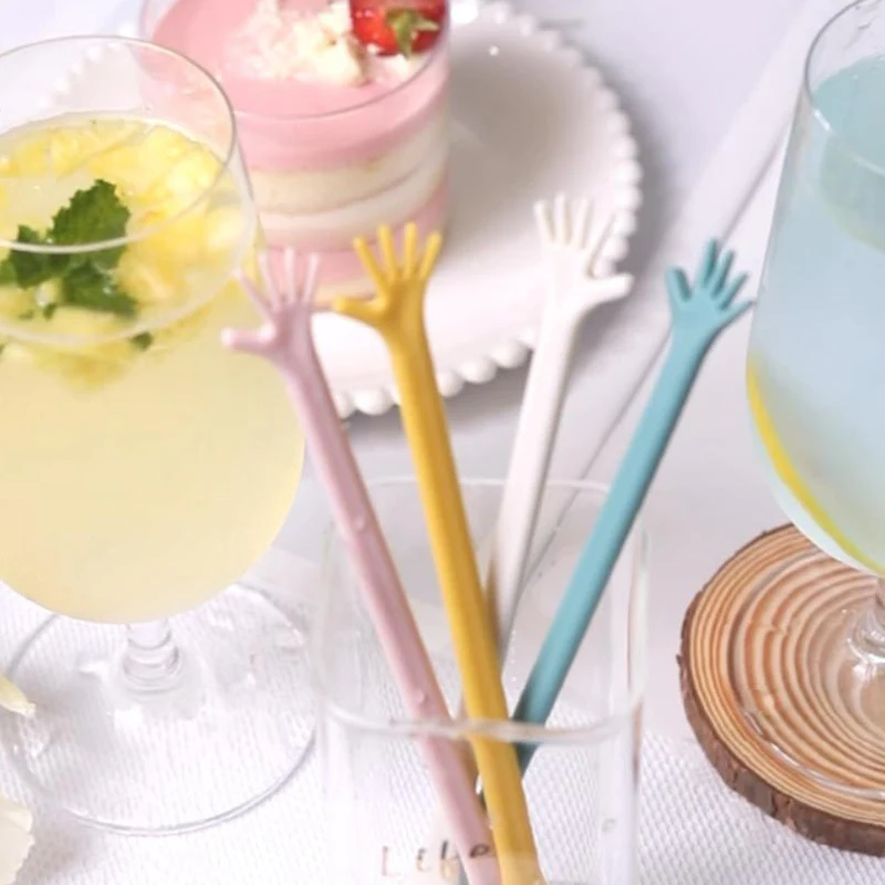 

4pcs Cocktail Ice Drink Swizzle Sticks Reusable Novelty Swizzle Sticks for Tropical Beach Party BS