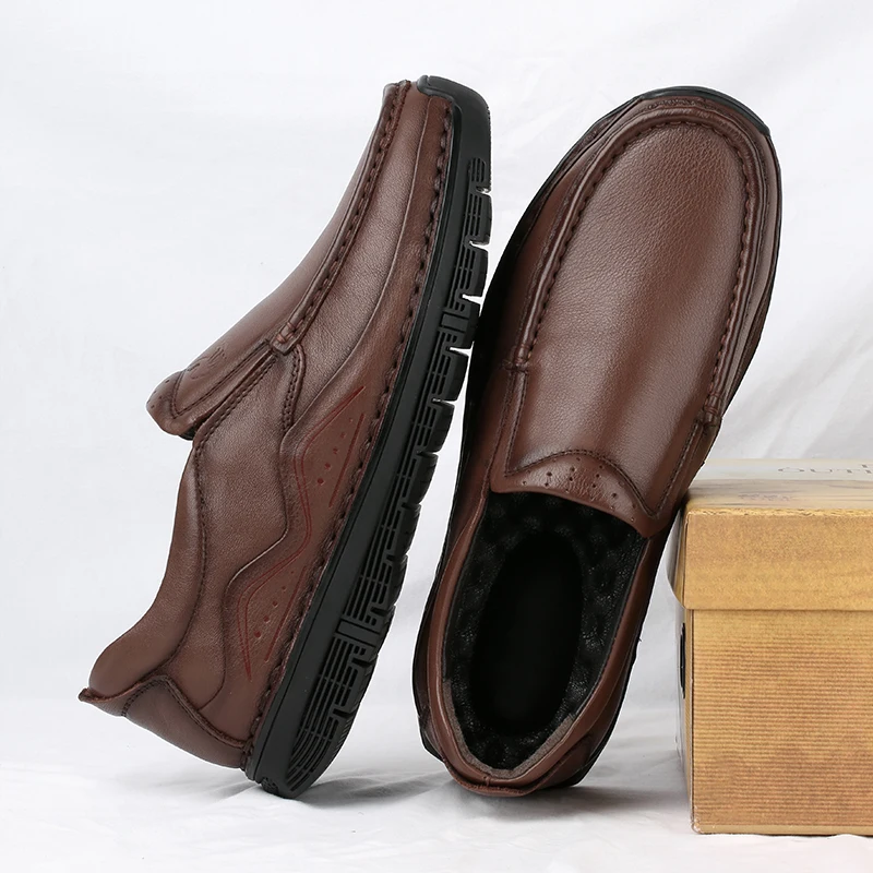 

Мужские деловые туфли из натуральной кожи, коричневые повседневные туфли, классические Лоферы без застежки, на плоской подошве, для вождени...