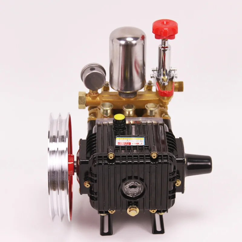 Трехцилиндровый плунжерный насос высокого давления садовый