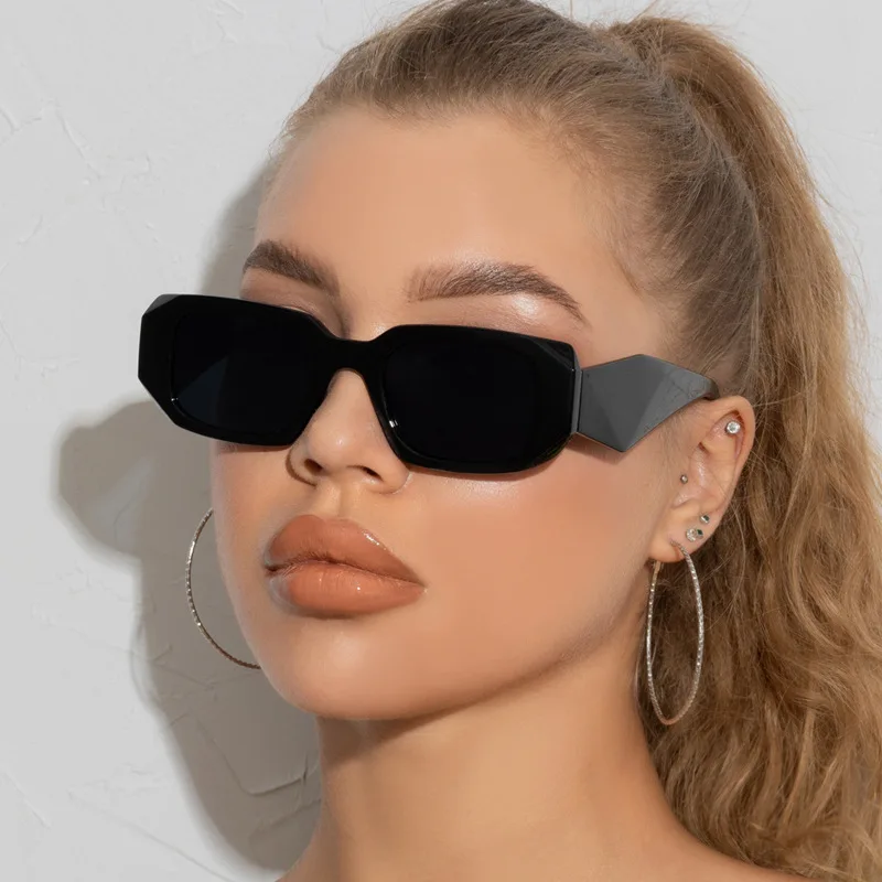 

Fashion Square Sunglasses Men and Women Designer Decoration Vintage Wholesale Sunglass Retro Rapper Accessories Eyewear S21118