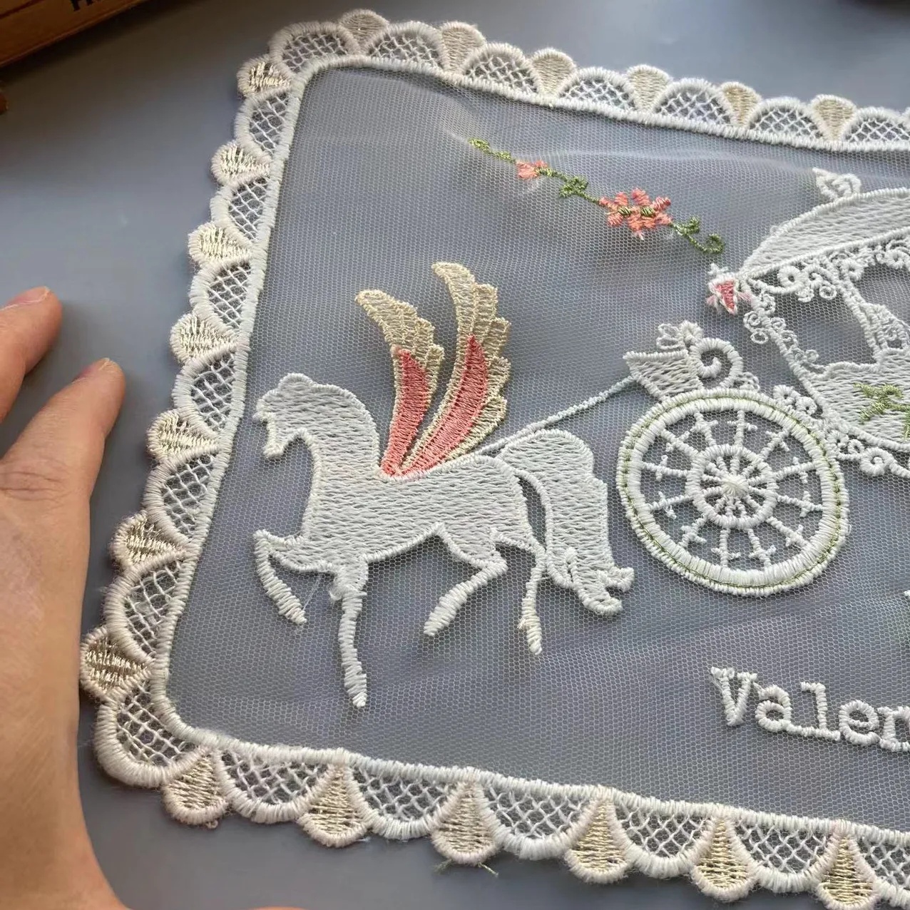 Красивое кружевное цветочное оформление 20*28 см для дивана занавески покрывала