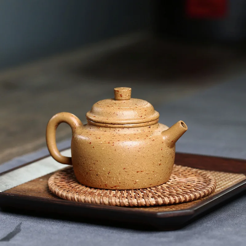 

Chinese Yixing tea pot Purple Clay filter Teapot beauty kettle Raw ore Handmade Boutique Tea set Authentic Customized gift 210ml