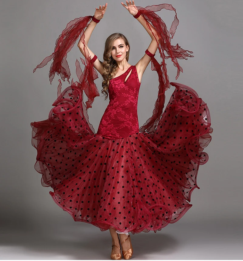Женское платье для бальных танцев элегантное с одним открытым плечом и юбкой -