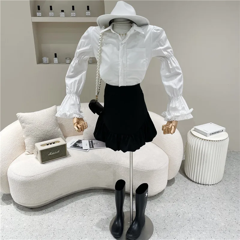 

Niche Design Two Piece Set Women Spring Summer 2021 Fashion Lapel Loose Pleated Bubble Sleeve Shirt Top + High Waist Short Skirt