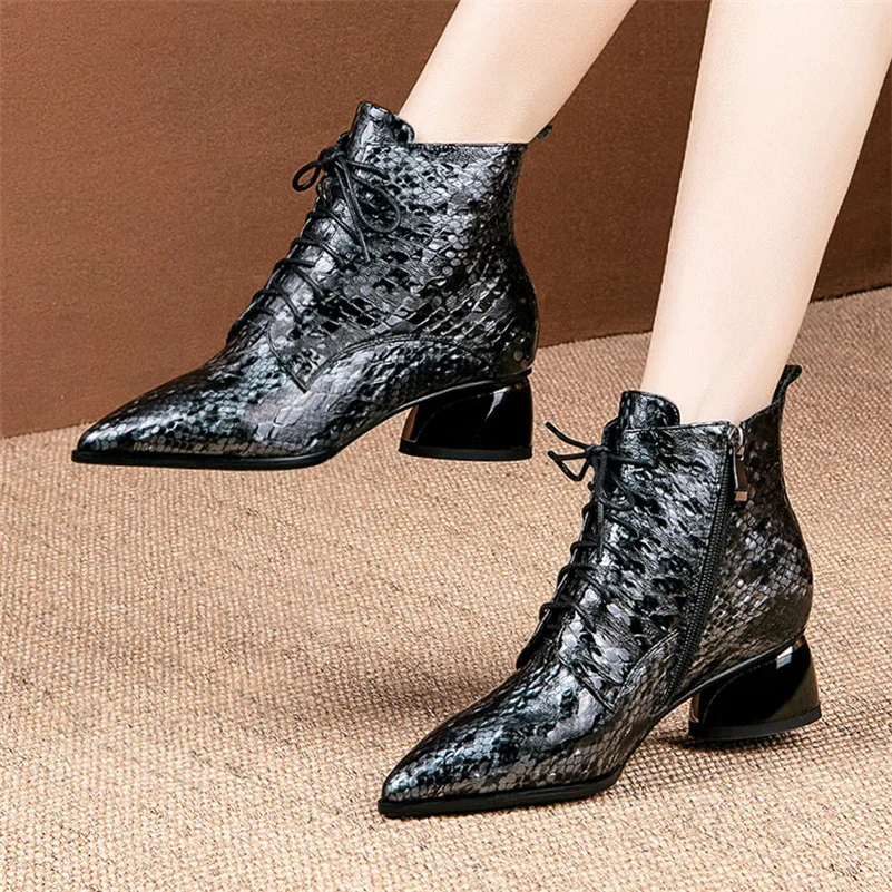 

FEDONAS Euro Style Animal Prints Women Ankle Boots Vintage Lace Up Zipper Winter Warm Riding Boots Genuine Leather Shoes Woman