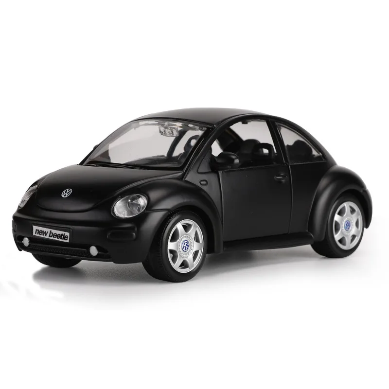 Модель автомобиля Maisto 1:25 Volkswagen New Beetle из сплава декоративная Коллекционная