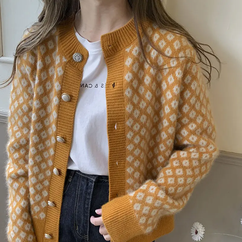

Retro Jacquard Knitted Sweater Women Short Coat Fall Winter New Round Neck Tops Cardigan Inside Korean Fashion Sueters De Mujer