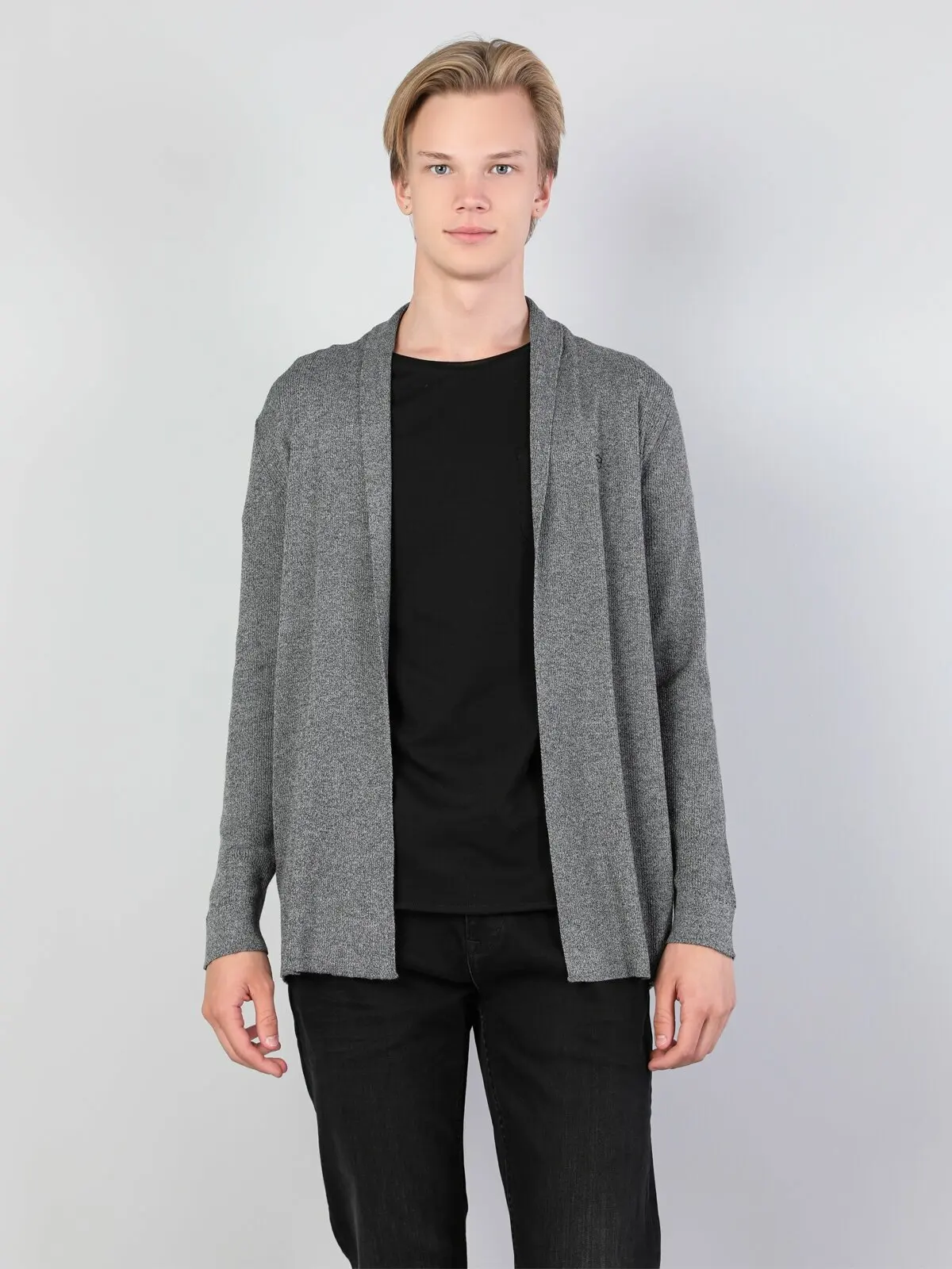 

Men Cardigan CL1044533