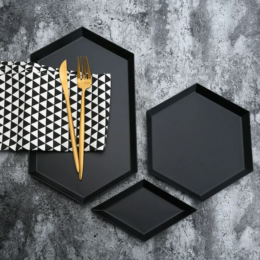 Поднос скандинавском с геометрическим рисунком алмазными металлическими