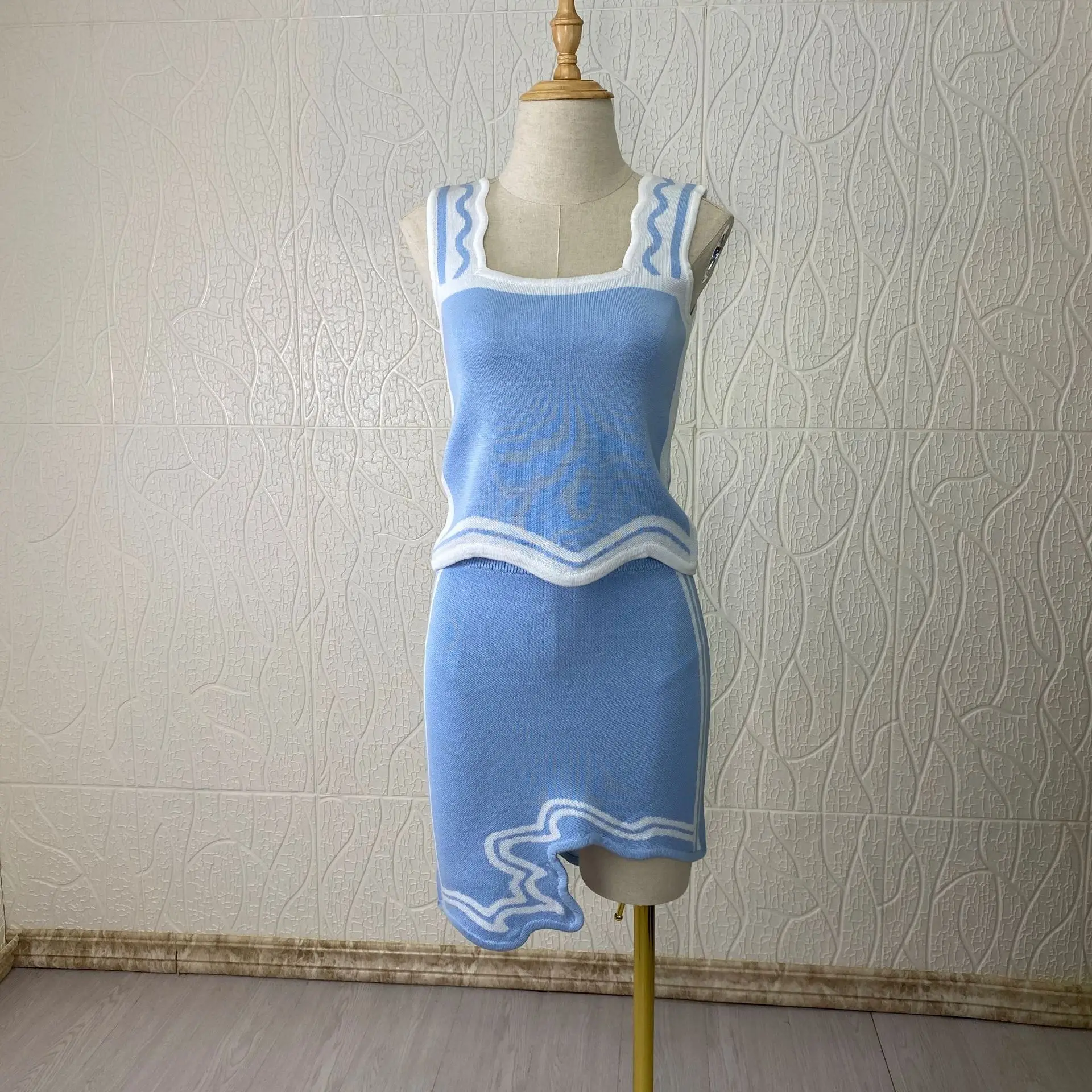 

Fashion Knitted Women Set 2 Pieces Outfit Two Piece Set Skirt Suits Asymmetrical Knit Mini Skirt Sexy Luxury Brand Knitwear