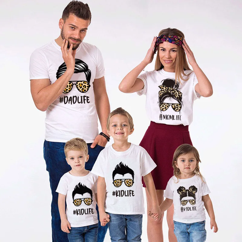 

Family Matching Outfits Baby Mother Kids T-shirt My Family Clothing Sets Mother And Daughter Clothes Summer Family Clothing Set