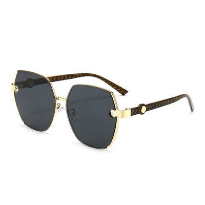 

Big Frame Sunglasses For Lovers Couples Irregular Sunglasses New Fashion Comfortable Sunshade Mirror Cool-Looking Shooting 2021