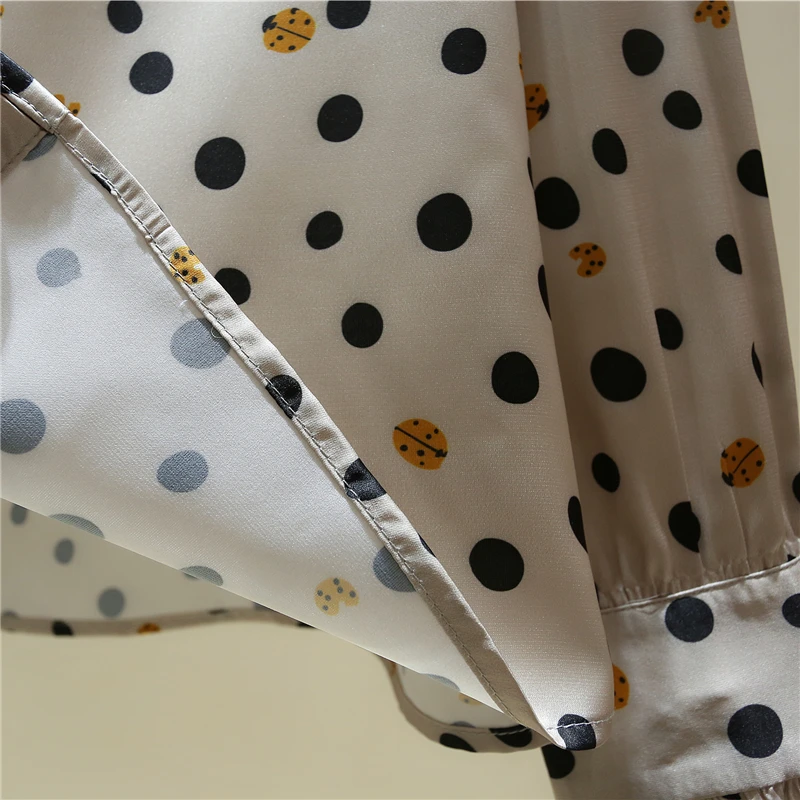 

New 2020 Autumn Fashion Women's Ruffles Long Sleeves Polka Dot Silk Shirts Female Girls Ladies Shirt Blouse Tops A4048