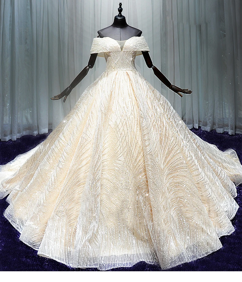 

Sexy V neck Europe Style Wedding Dress 2020 Crystal Beading Top Ball Gown Vintage Lace Bride Dress Luxury Wedding Gown