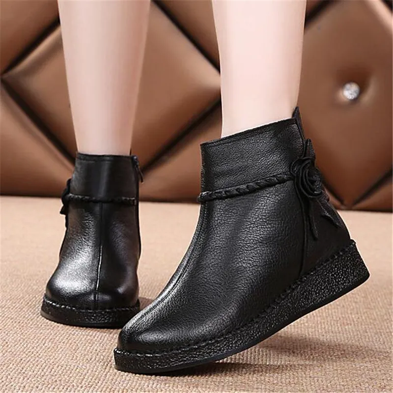 

CEYANEAO Autumn and winter new short boots women retro wild leather handmade Martin flat boots comfortable shoes soft sole