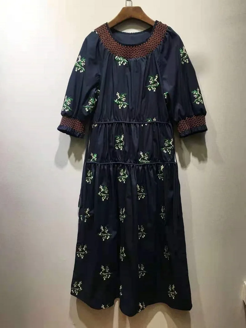 

Tops Fashion Cotton Dress 2021 Autumn Women Exquisite Embroidery Half Sleeve Mid-Calf Length Casual Dark Blue Dress Vintage