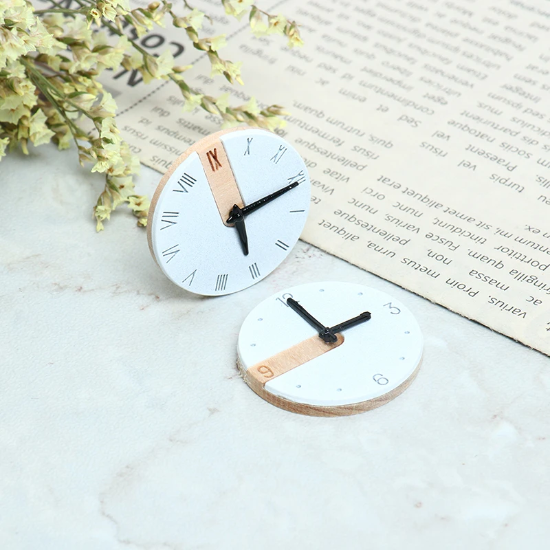 Горячая Распродажа 1:12 миниатюрные настенные часы для кукольного домика