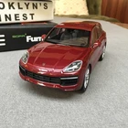 Welly 1:24 Porsche Cayenne красный автомобильный брелок для автомобильных ключей, имитационная модель автомобиля украшение для дома подарок игрушка Литье под давлением модель игрушка для мальчиков