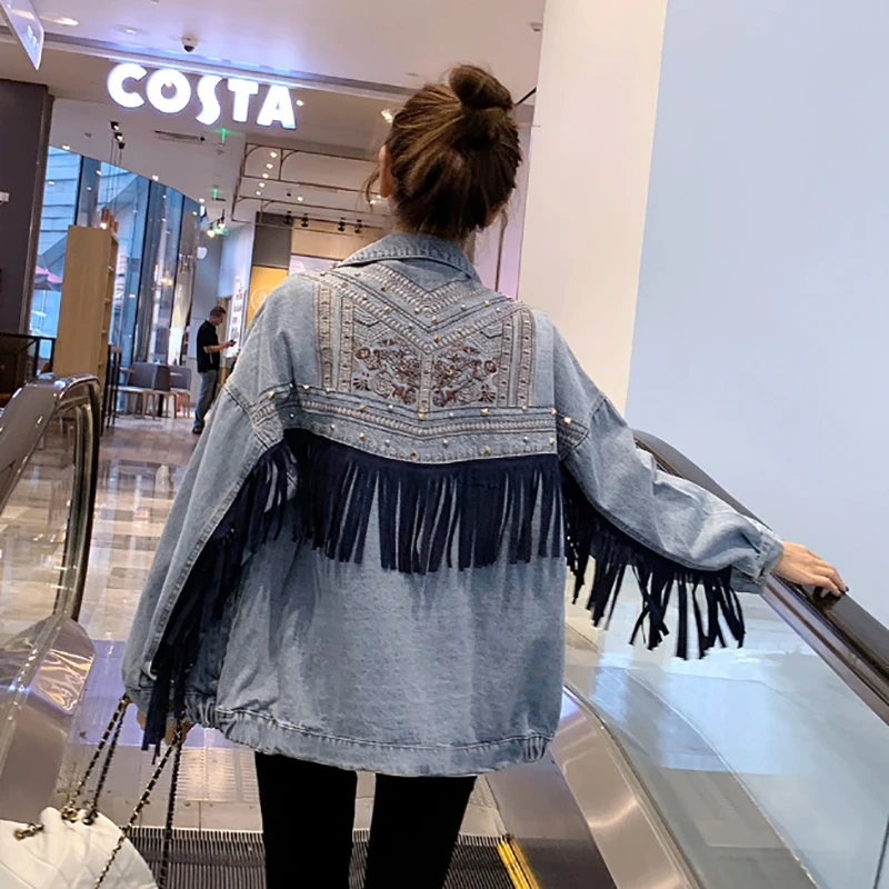 

Куртка женская джинсовая, с цветочной вышивкой и бахромой, осенняя