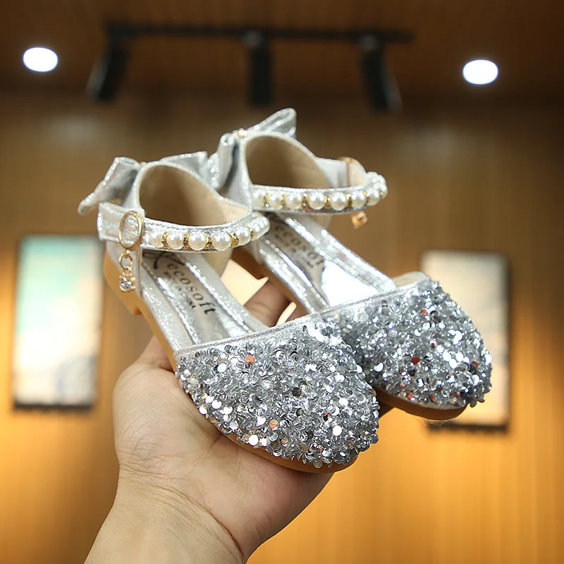 Вечерние туфли принцессы с бусинами и бантом для девочек золотистые/Серебристые